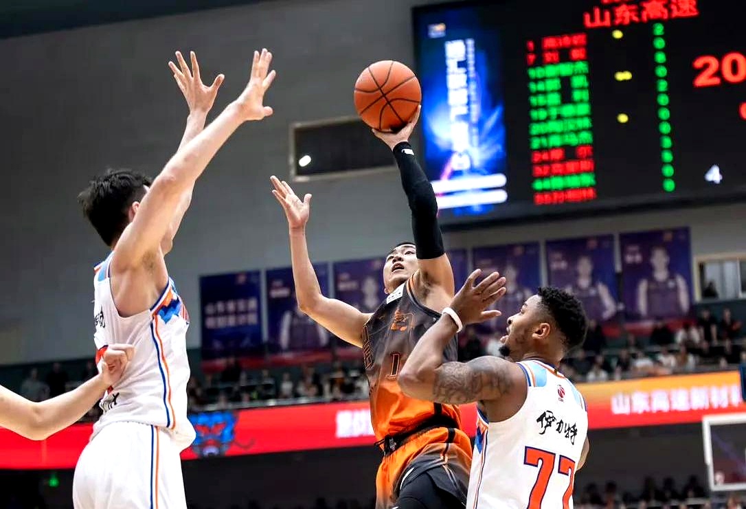 Yabo Sports-转折点！山东男篮完成体检，西甲冲刺阶段攻防权衡，管理层满意，数据趋势出现新变化-Yabo Sports